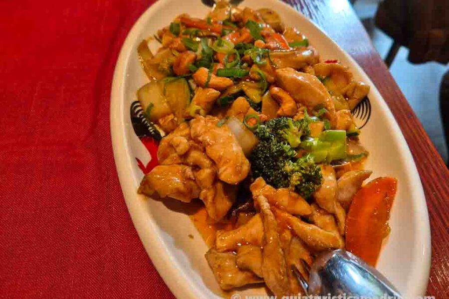 Pollo con verduras, de Kzen