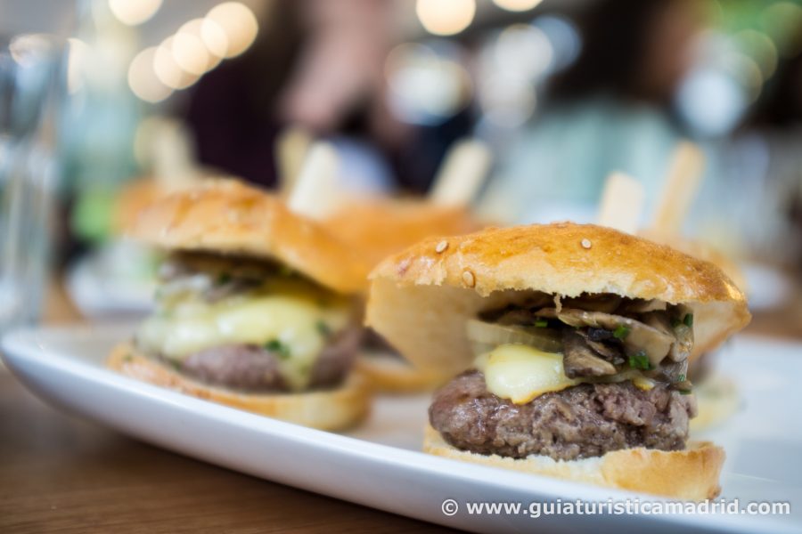 Hamburguesa Swiss Classic, de Home Burger Bar