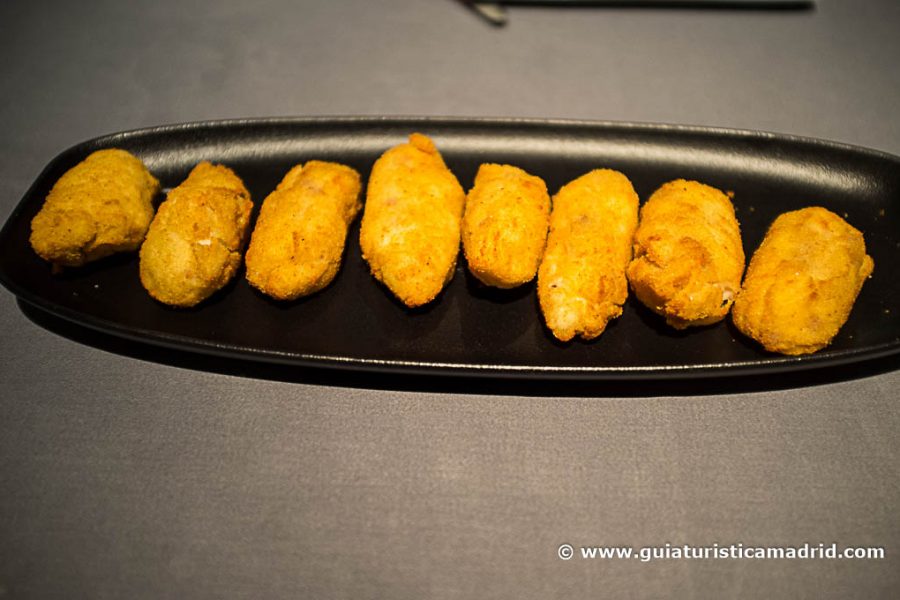 Croquetas de jamón, en Viavélez