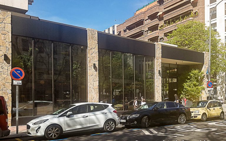 Entrada a Carbón Negro