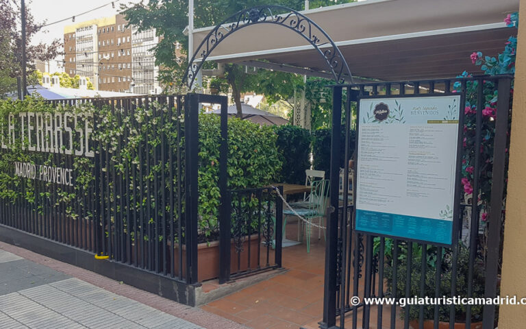 Entrada a La Rollerie La Terrasse